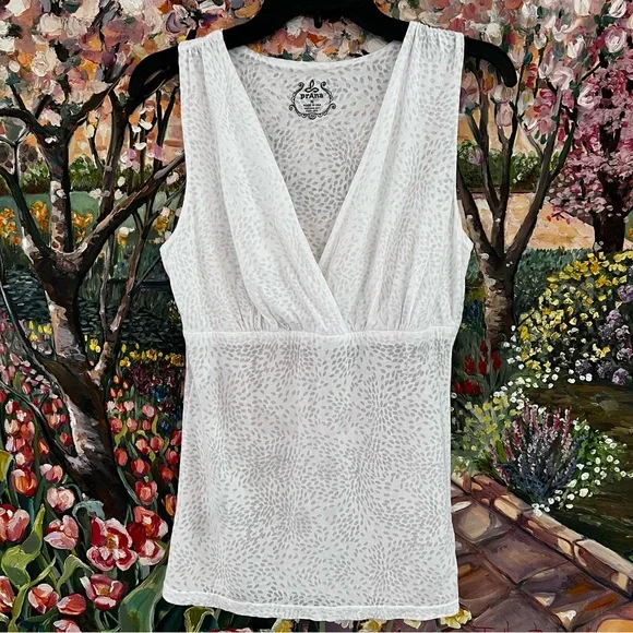 Prana Top • Size M - Picture 1 of 3